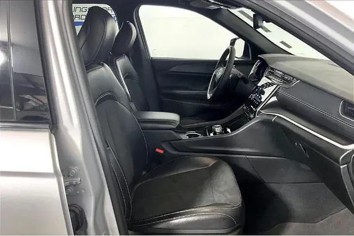 $29148 : Jeep Grand Cherokee 2024 4x4 image 6