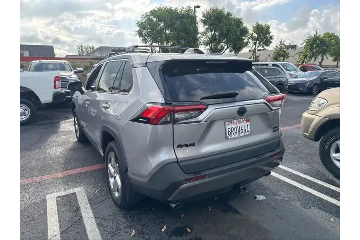 $29995 : Toyota RAV4 Hybrid 2020 AWD image 2