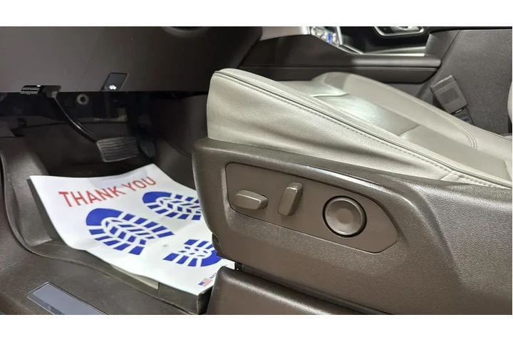 $39888 : GMC Yukon XL 2022 4x2 SLT 4d image 10