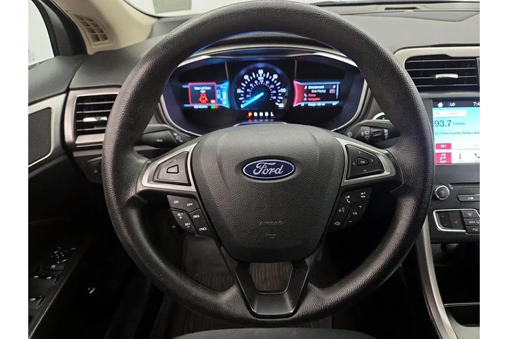 $14599 : Ford Fusion Hybrid 2018 SE 4 image 10