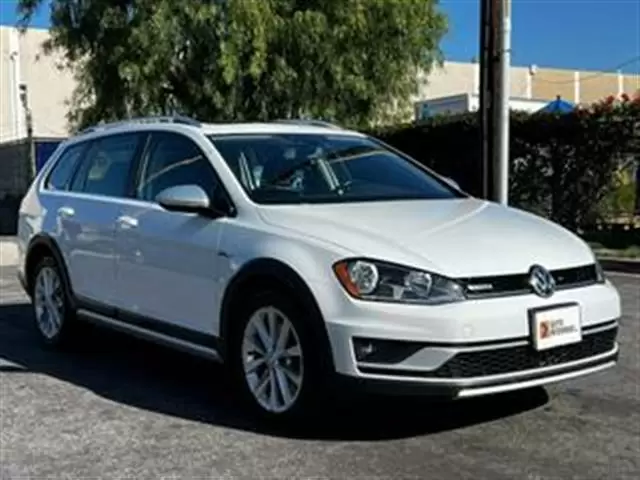 $16990 : 2017 VOLKSWAGEN GOLF ALLTRACK image 3