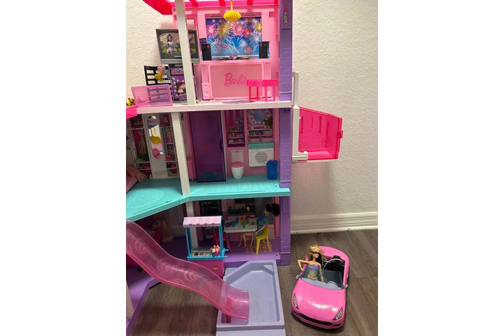 $190 : Barbie Dreamhouse with Used image 6