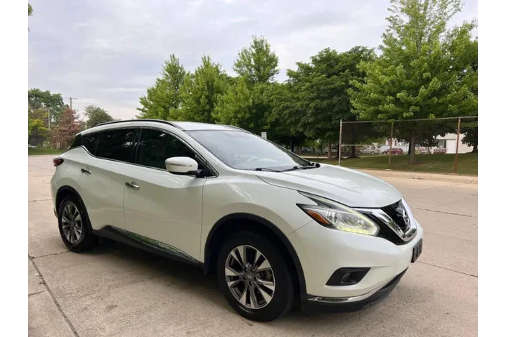 $8997 : 2015 Murano SV image 4