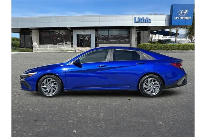 $17777 : Hyundai ELANTRA 2024 SEL 4dr image 6
