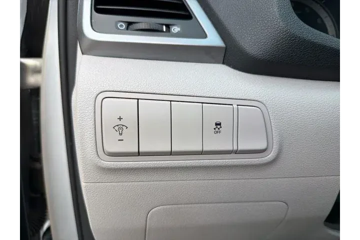 $12844 : Hyundai TUCSON 2018 SEL 4dr image 10