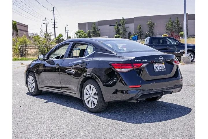 $17979 : Nissan Sentra 2024 S 4dr Sed image 6
