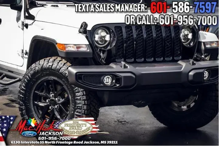 $28995 : Jeep Gladiator 2022 4x4 Spor image 3