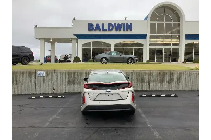 $23900 : Toyota Prius Prime 2017 Adva image 6