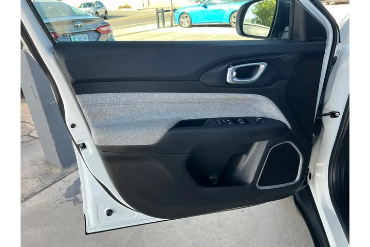 2025 Compass Sport image 10