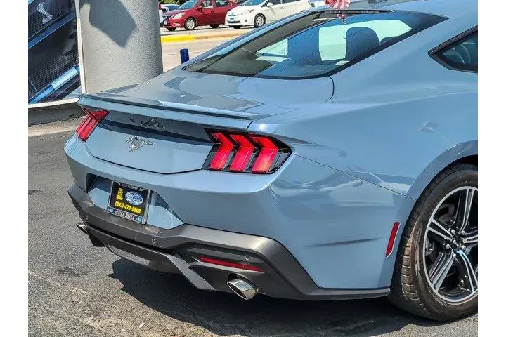 $36878 : Ford Mustang 2024 EcoBoost P image 7