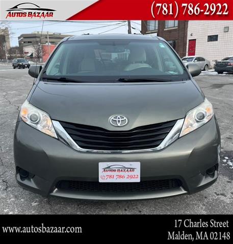 $13900 : Used 2012 Sienna 5dr 7-Pass V image 7