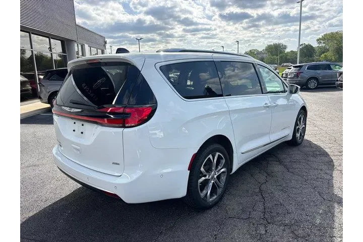 $39985 : Chrysler Pacifica 2024 AWD P image 7