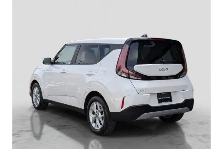 $17500 : Kia Soul 2023 S 4dr Crossove image 9