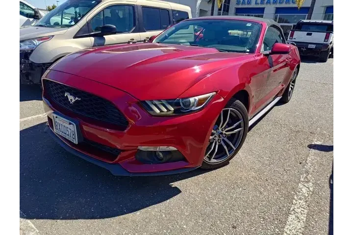 $13850 : Ford Mustang 2016 EcoBoost P image 2