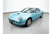 $21992 : Ford Thunderbird 2002 Deluxe thumbnail