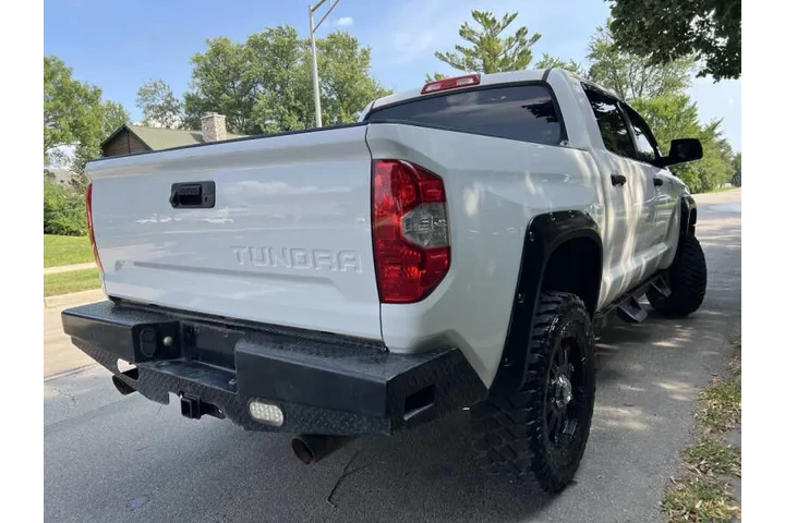 $21997 : 2015 Tundra SR5 image 7