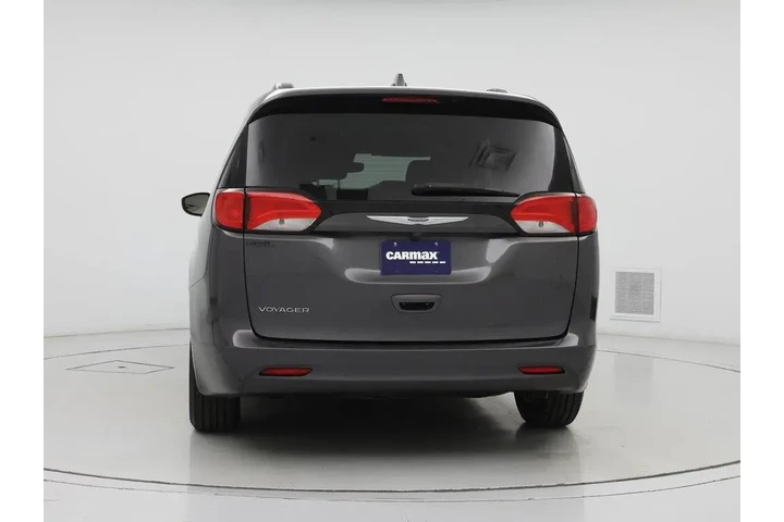 $15998 : Chrysler Voyager 2020 LXi 4d image 6
