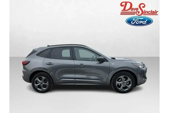 $25283 : Ford Escape 2023 AWD ST-Line image 5