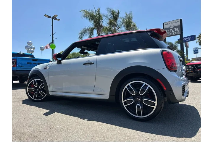 $29997 : 2020 Hardtop 2 Door John Coop image 4