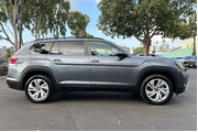 $22777 : Volkswagen Atlas 2021 AWD SE thumbnail