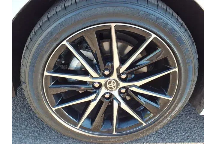 $24399 : Toyota Camry 2024 SE 4dr Sed image 9