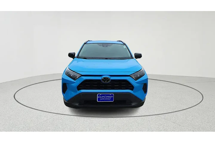 $22692 : Toyota RAV4 2019 LE 4dr SUV image 2