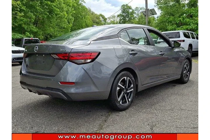 $18437 : Nissan Sentra 2024 SV 4dr Se image 5