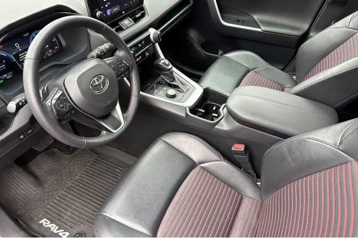 $33987 : Toyota RAV4 Prime 2024 AWD X image 5