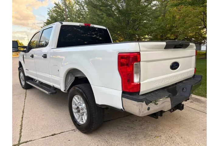 $29995 : 2019 F-250 Super Duty XLT image 5