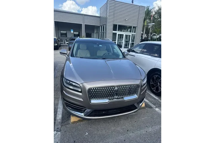$22990 : Lincoln Nautilus 2020 Reserv image 1