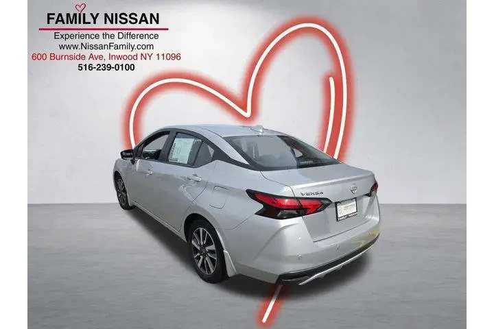 $16555 : Nissan Versa 2025 SV 4dr Sed image 4