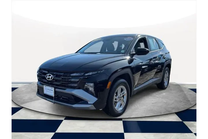 $28555 : Hyundai TUCSON 2025 AWD SE 4 image 2