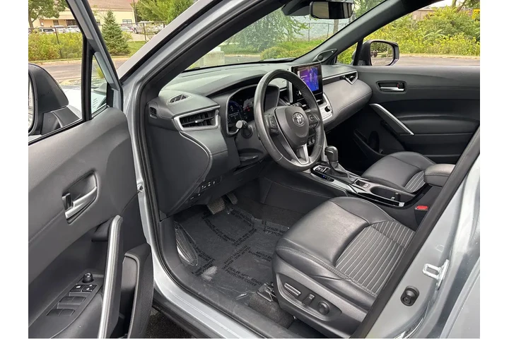 $33989 : Gold Certified2023 Corolla Cr image 2