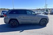 $32175 : PRE-OWNED 2021 JEEP GRAND CHE thumbnail