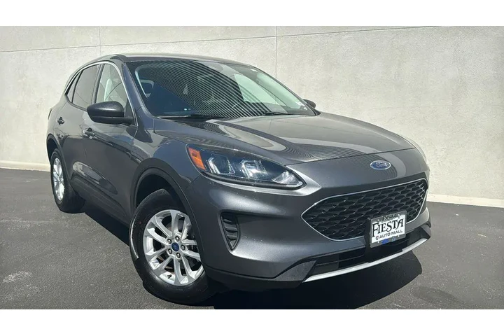 $28975 : Ford Escape 2022 AWD SE 4dr image 1