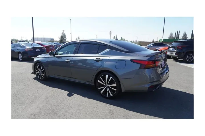 $17984 : 2020 Altima 2.5 SR image 8