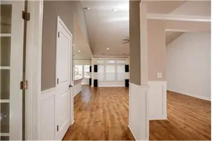 $3500 : Rental property with 3 bedro image 1