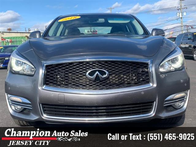Used 2018 Q70 3.7 LUXE AWD fo image 6