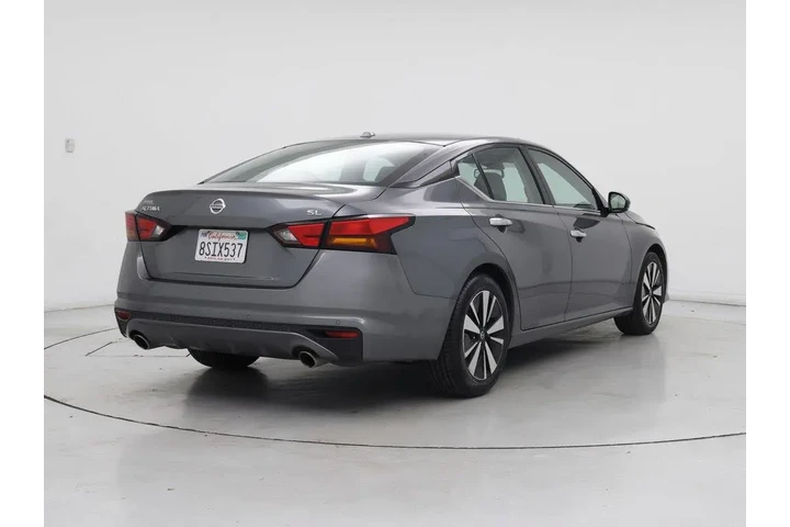 $13998 : Nissan Altima 2019 2.5 SL 4d image 8