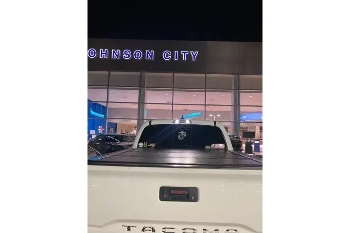 $33225 : Toyota Tacoma 2020 4x4 TRD S image 6