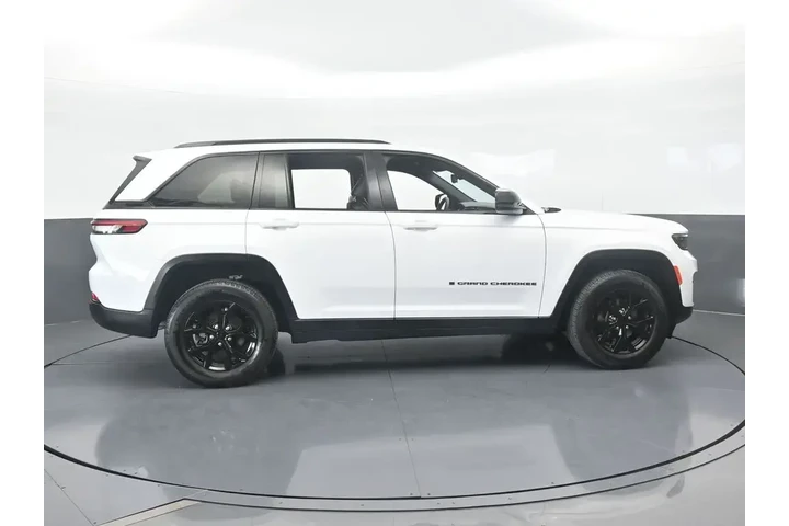 $28984 : Jeep Grand Cherokee 2024 4x2 image 7