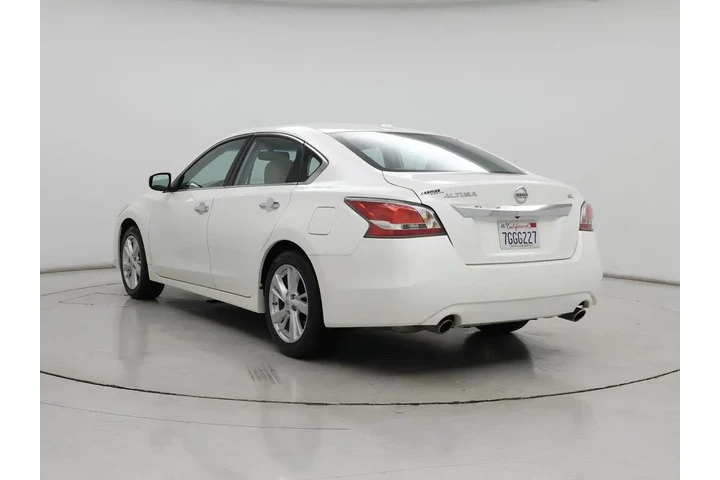 $15998 : Nissan Altima 2015 2.5 SL 4d image 2