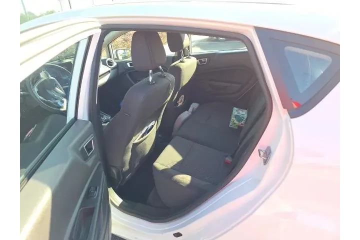 $6762 : Ford Fiesta 2016 SE 4dr Hatc image 2