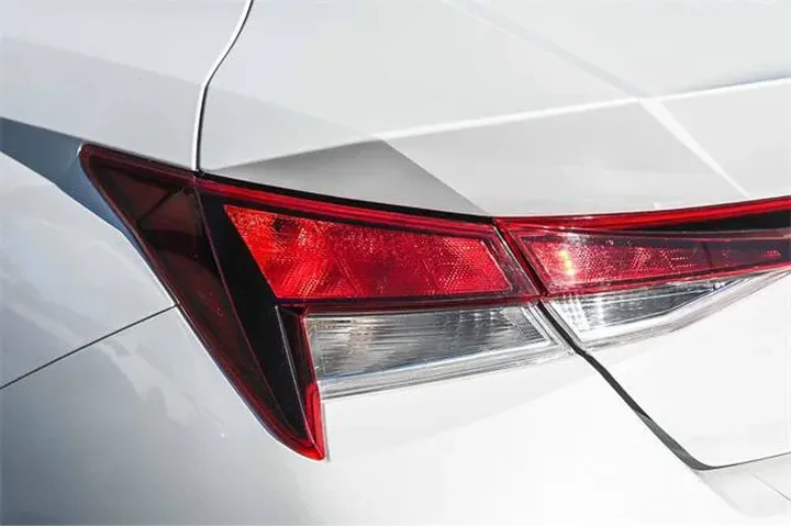 $17000 : Hyundai ELANTRA 2022 SEL 4dr image 8