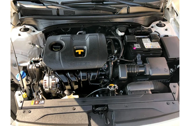 $13990 : 2020 Forte LXS image 1