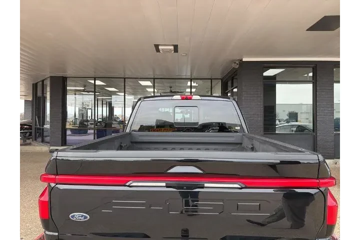 $32819 : Ford F-150 Lightning 2022 AW image 7