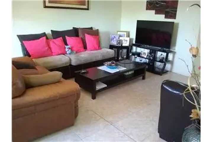 $2700 : Rental property with 2 bedro image 4