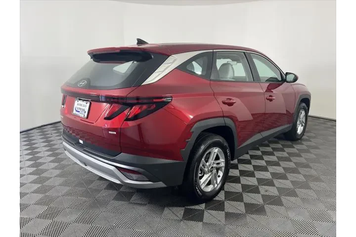 $27905 : Hyundai TUCSON 2025 AWD SE 4 image 8