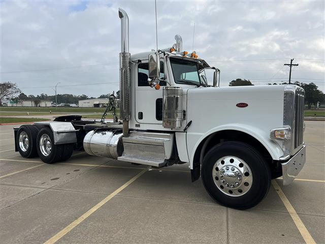 $97800 : Peterbilt 389 image 2