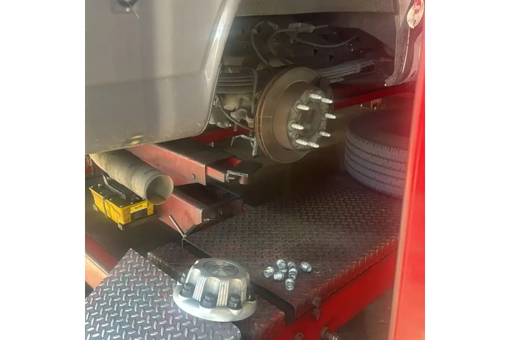 RIO Tires & Mechanic image 5